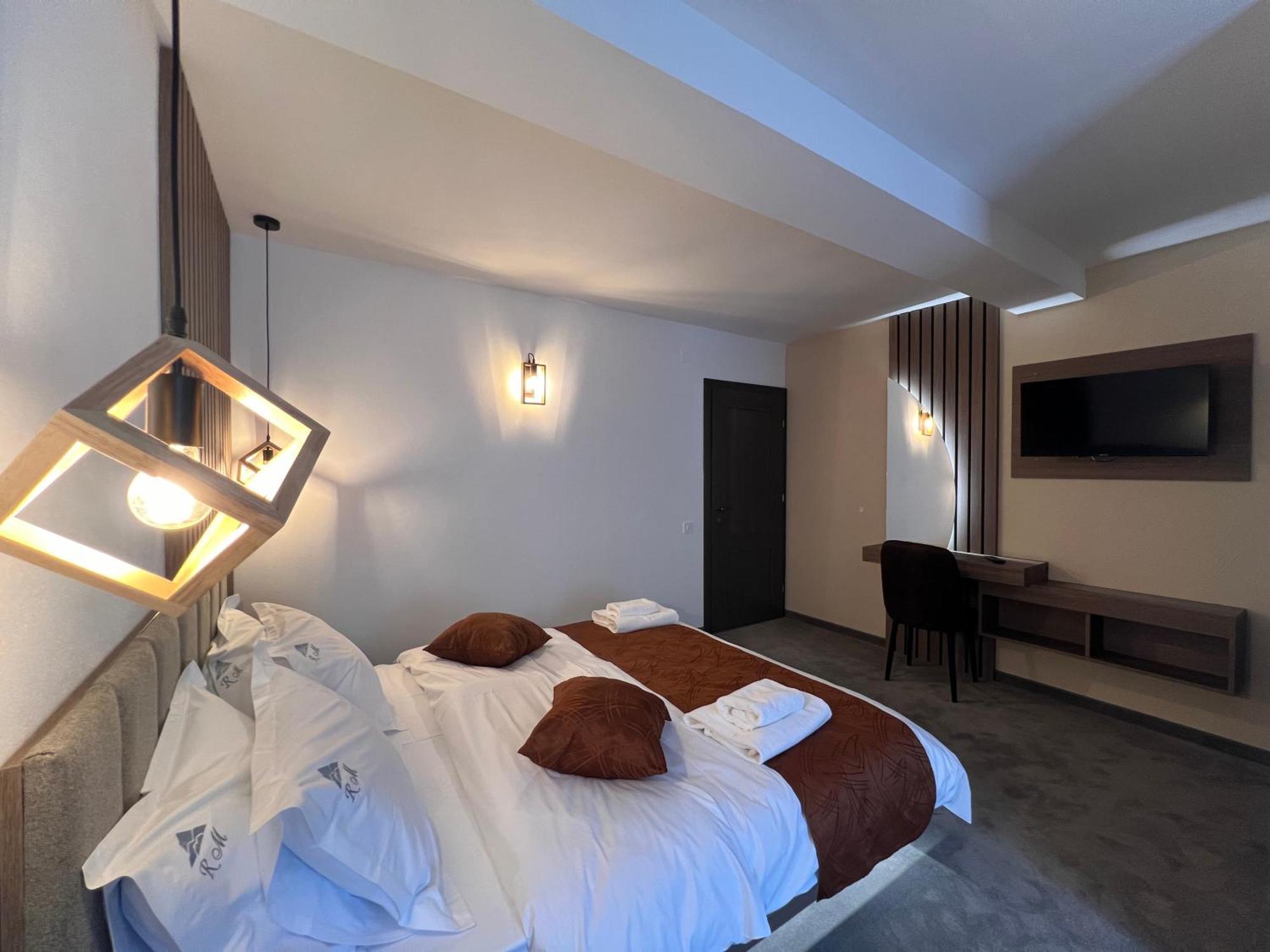 Hotel Regina Muntilor A à Moeciu De Sus Extérieur photo